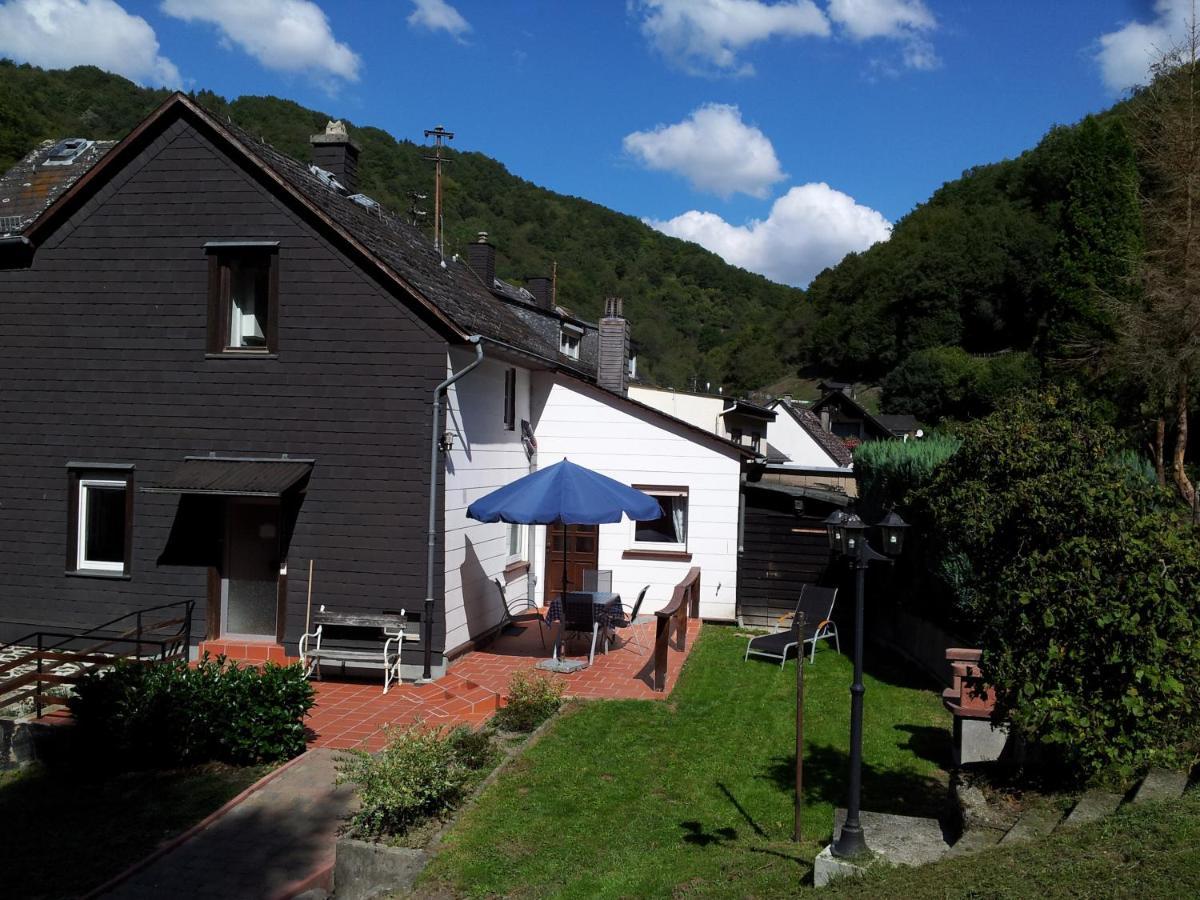 Ferienhaus Haus Am Wald Naehe Loreley Sauerthal Exterior foto